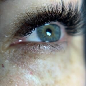 Russian Volume Eyelash Extensions